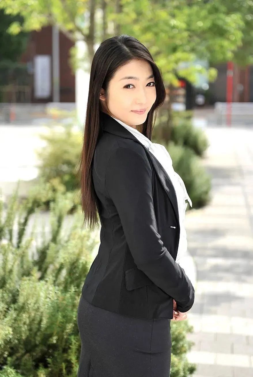 出道前写真dvd销量超十万张的女演员—江波亮