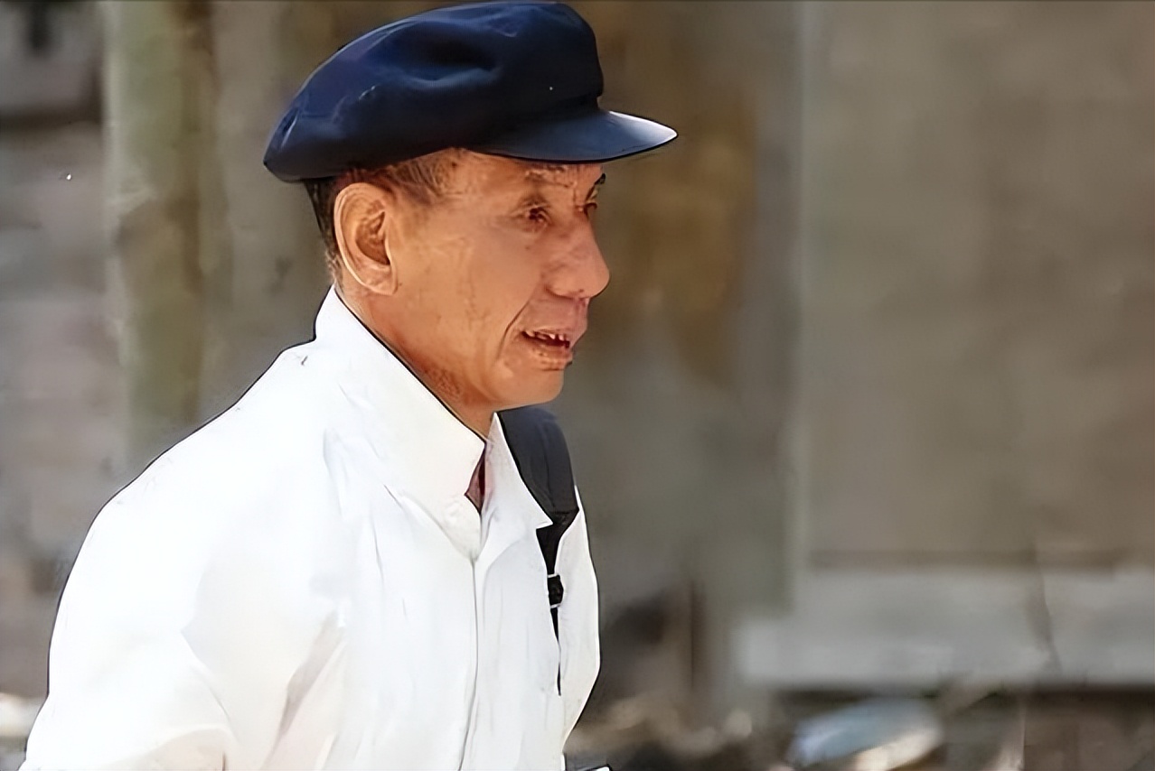 国家一级演员魏宗万:跑了10多年龙套终成名,妻子是房东女儿