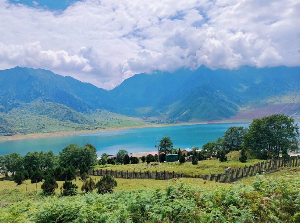 川西旅行別扎堆魚子西了,這個地方有