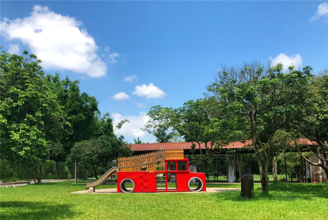 北纬238森林营地广州从化长颈鹿草坪帐篷露营亲近自然做自己