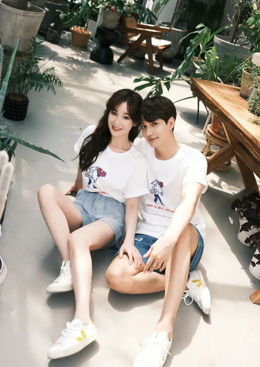 《天天向上》的小五他结婚啦!和妻子好甜蜜!