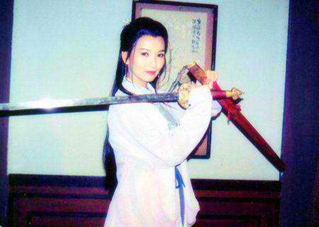 女剑客于秀娘助力书胆童林成长,张芳用三清至宝生擒高淮心态已变