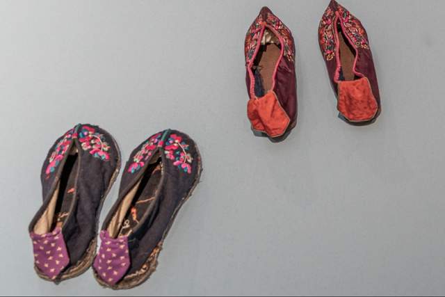 俏丽的吴服——青莲衫子藕荷裳