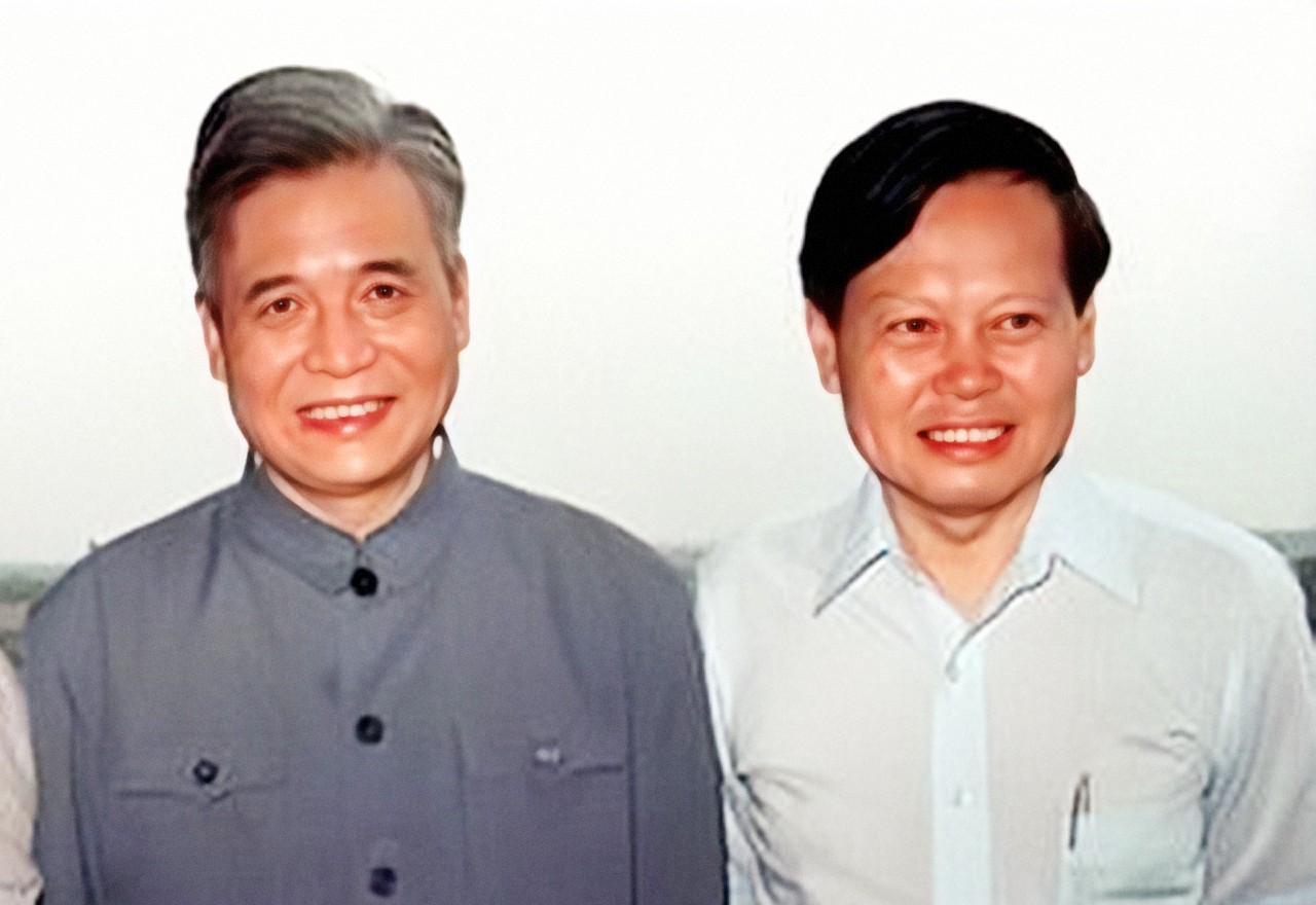 科学家是有祖国的,用50年,杨振宁回应了邓稼先