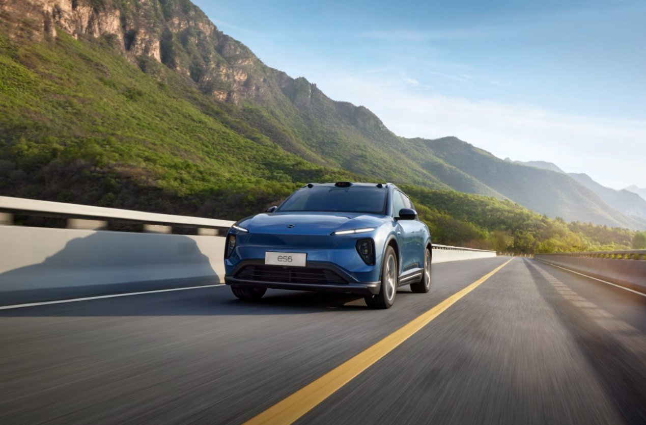 高端中型纯电suv该有的样子 试驾全新蔚来es6