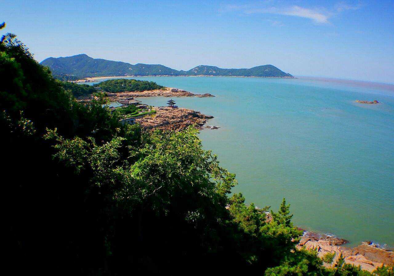 舟山一定要去的景区,地形呈菱形状,素有"海天佛国"之称