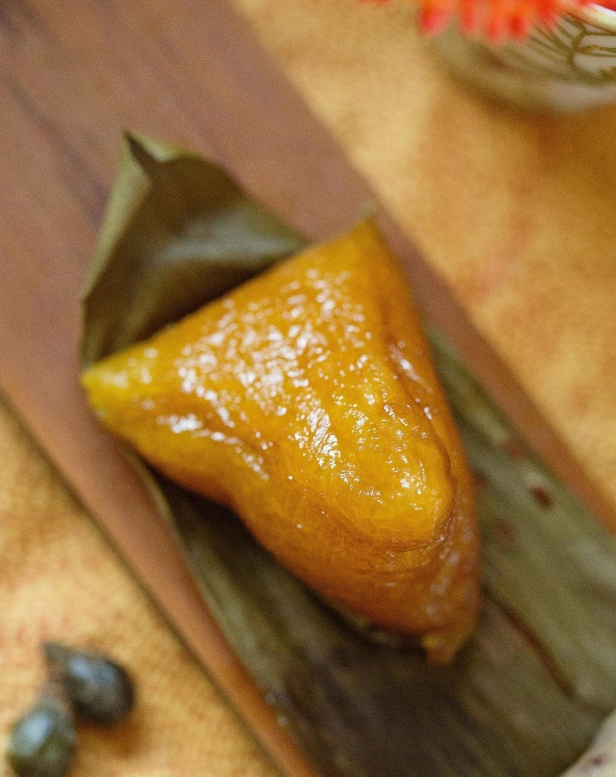 万物皆可涮火锅,端午重庆市民火锅涮粽子