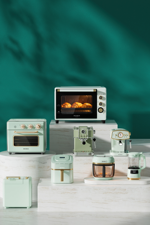 柏翠电器惊艳亮相深圳礼品展,吸引现场年轻人疯狂打卡!