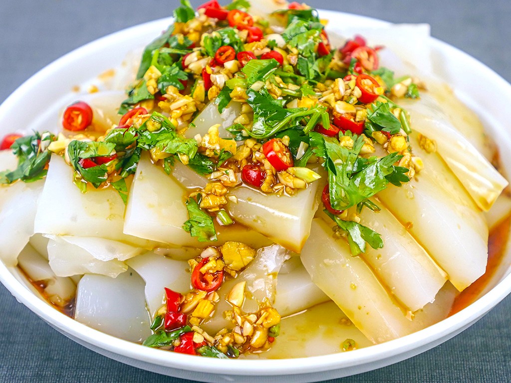 三伏天,最受欢迎的三道主食:凉面,凉粉和凉皮,在家做味更好