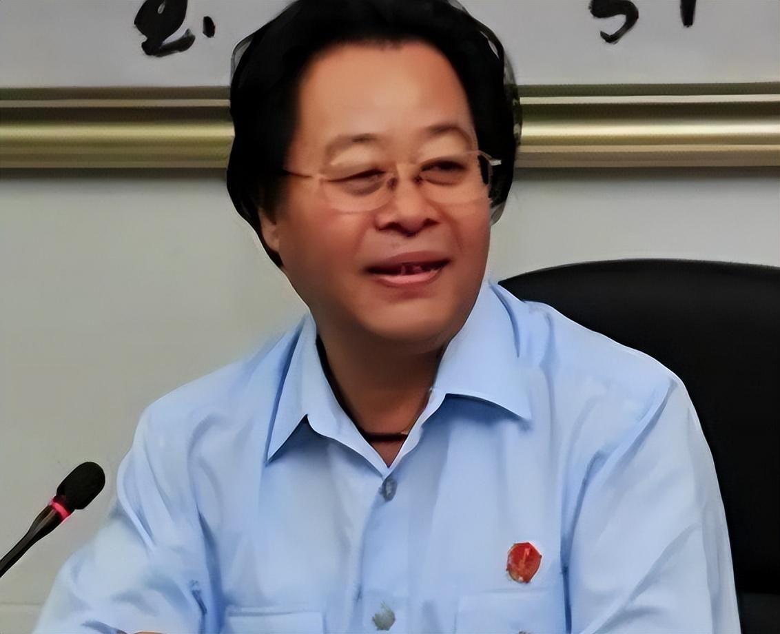 回顾张扣扣案件的进展正应了一句老话天道好轮回苍天饶过谁