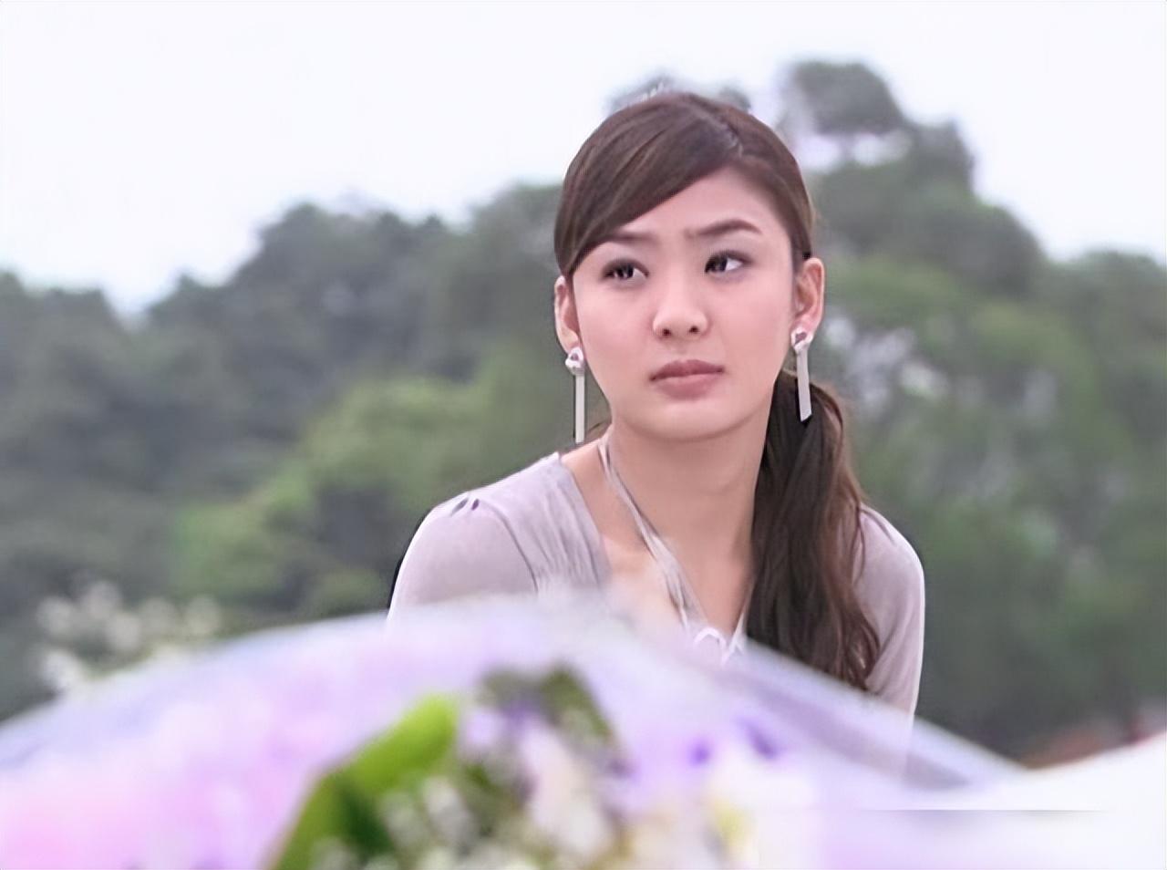 万年女配离开林心如的洪小铃早已走上了另一条康庄大道