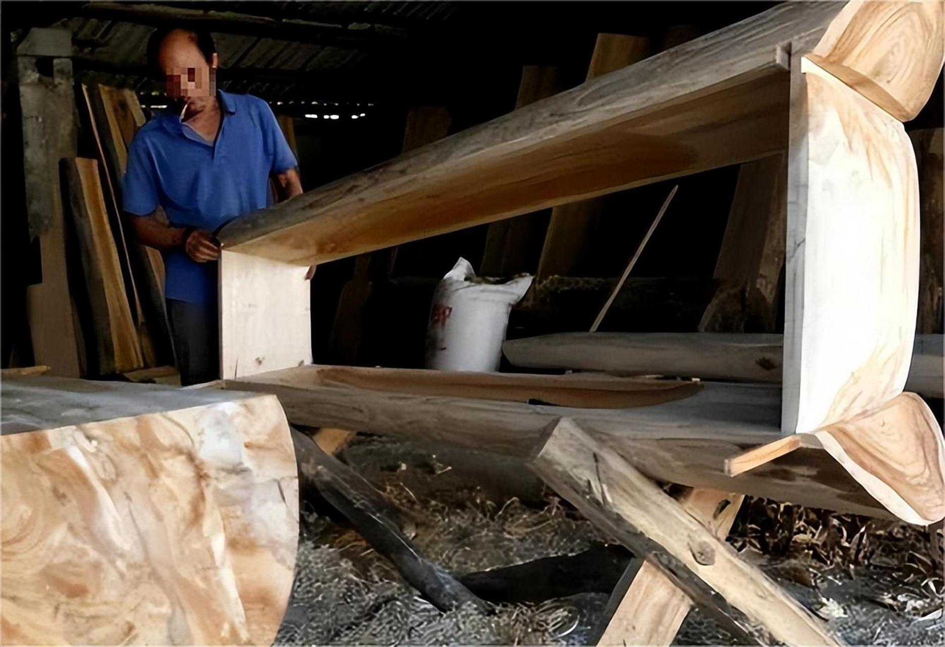 给自己做棺材竟犯法?老人被罚5.4万后,因不交罚款被告上法庭!