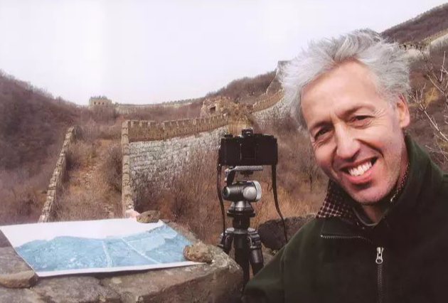 威廉·林赛:英国老外跑中国捡垃圾,却被英国女王授予"帝国勋章"