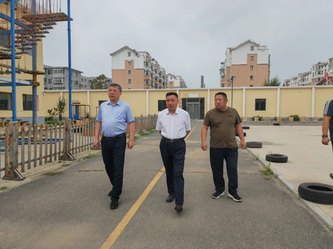 天坤龙博教育董事长孙义一行受邀赴辽宁省阜新市海州区考察调研