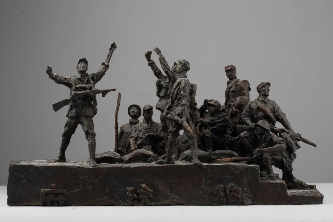 【中华艺术宫 | 建党百年】魏景山《占领总统府雕塑小稿》