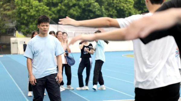 苏炳添教学图片