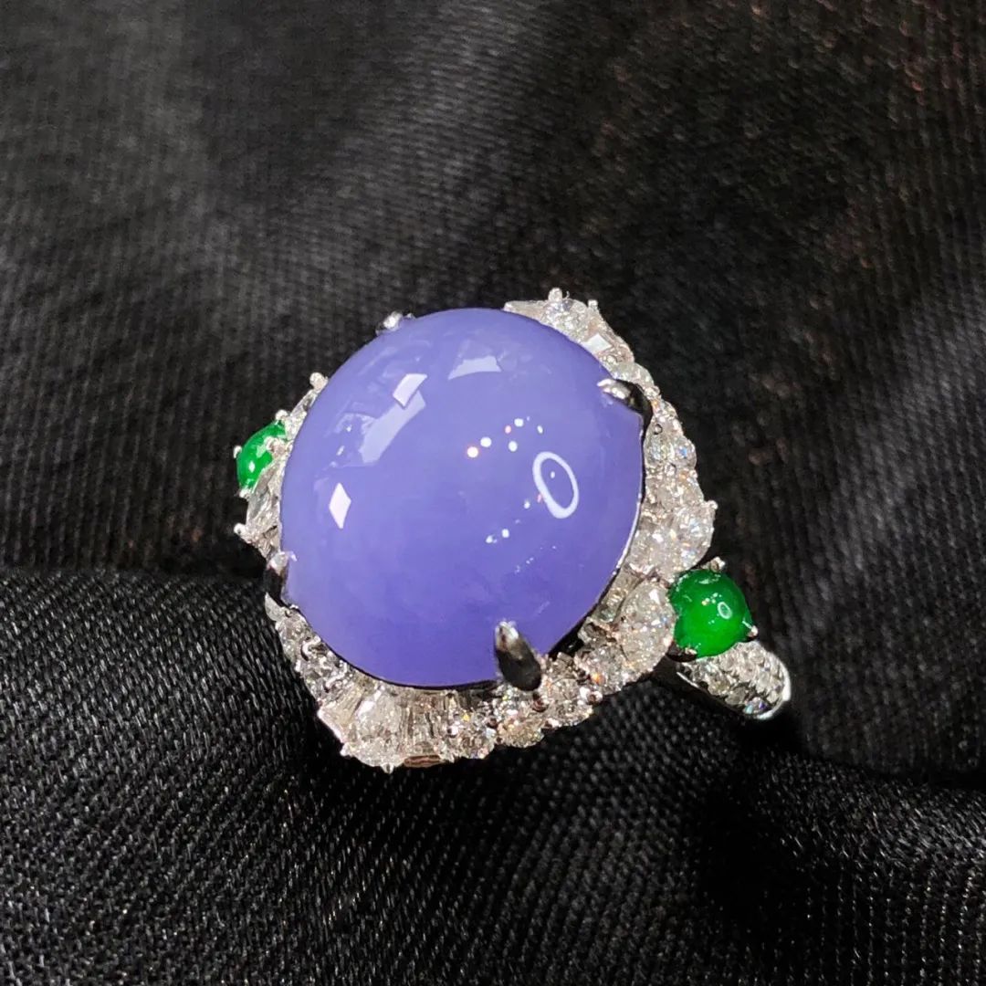 害怕见光?紫罗兰翡翠会发白?