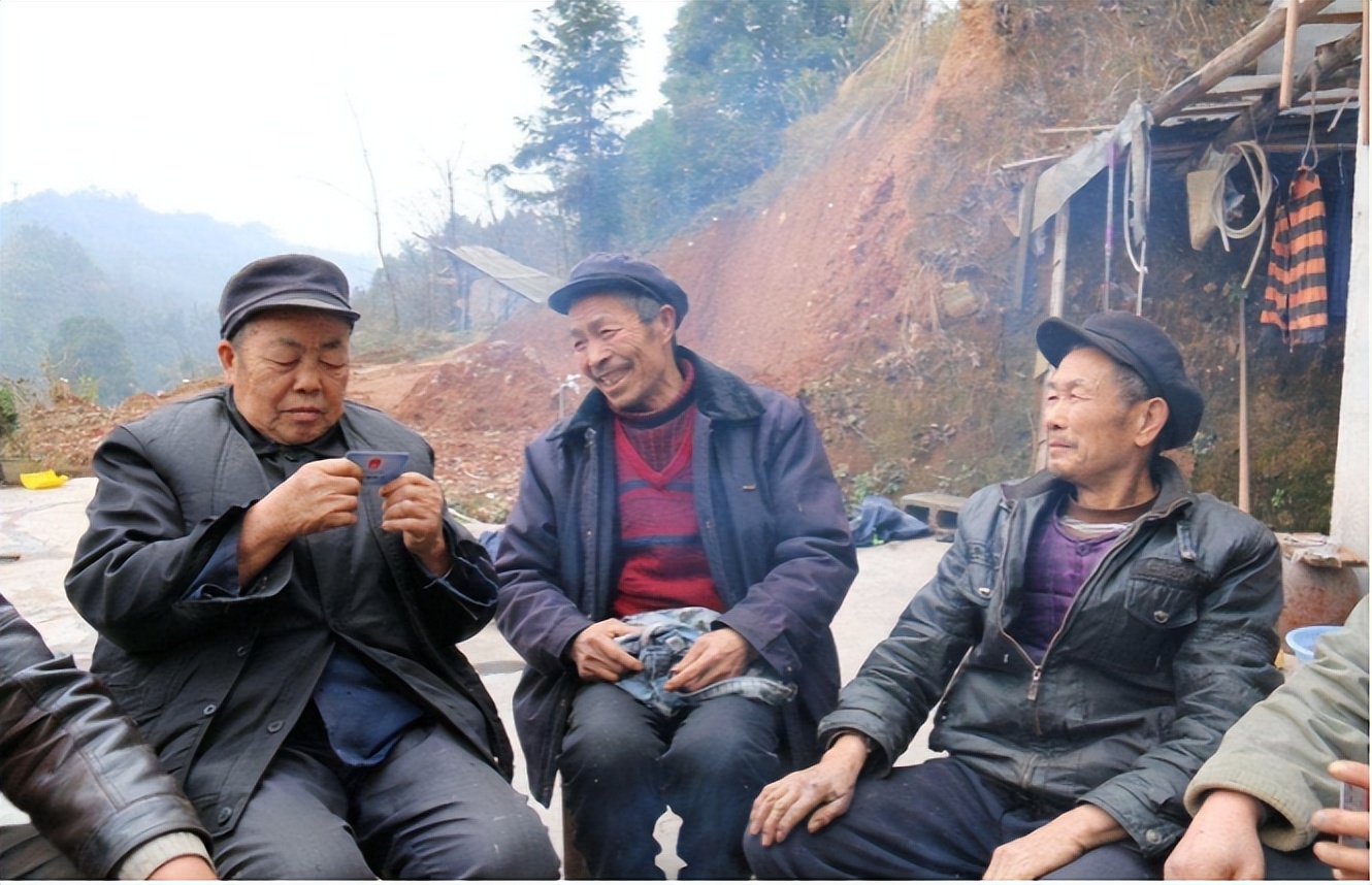 92岁老人感慨人老后子女只要有父母对他们一半的好就是幸运