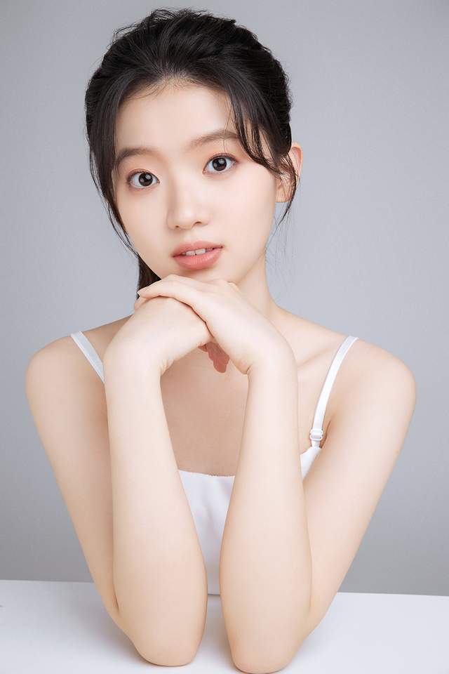 《爱拼会赢》《心居》联播 新生代小花贾笑涵上进之路拼的是演技