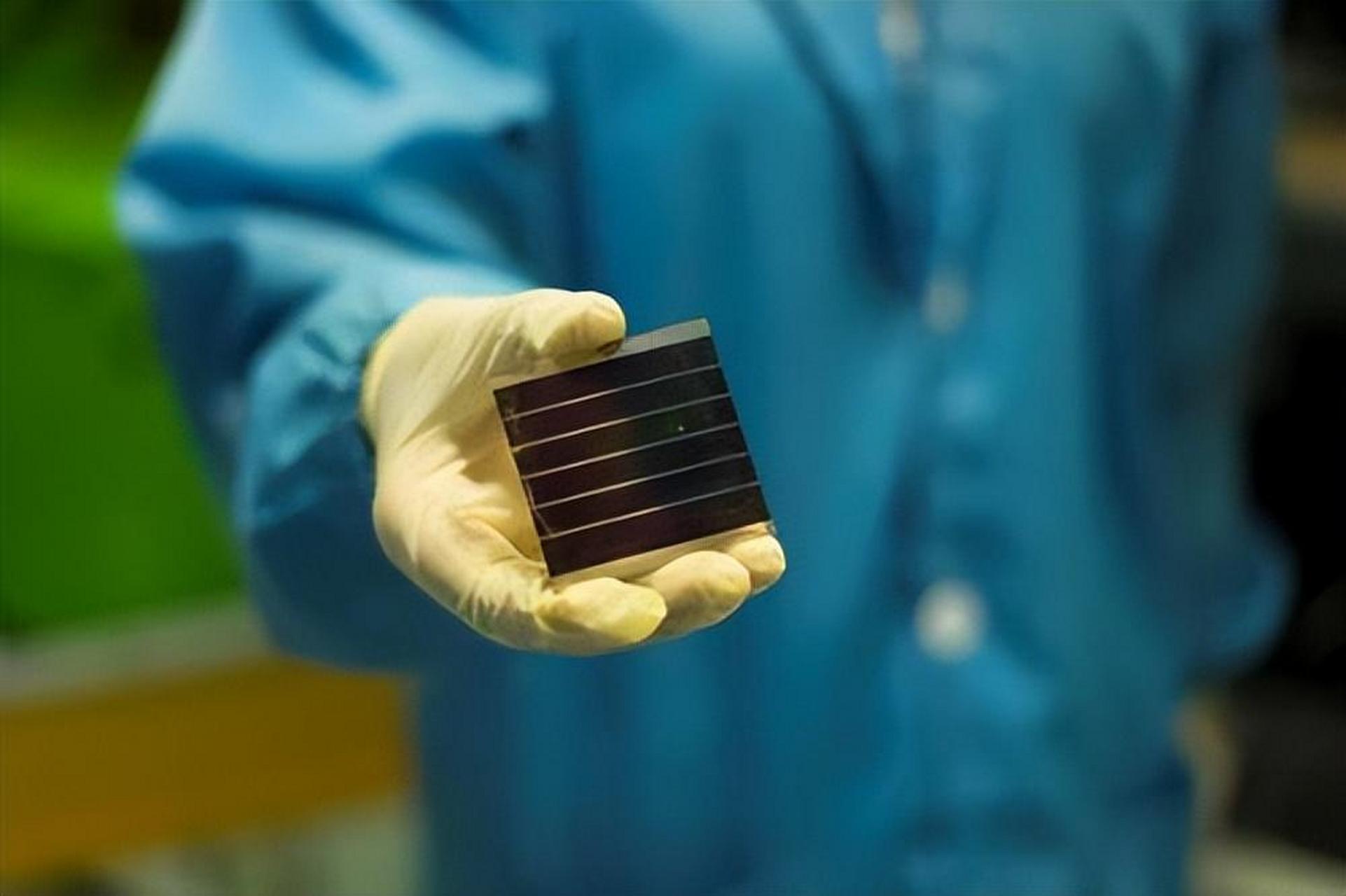 a股:"钙钛矿电池"第一巨头,万亿级估值,未来3年有望涨十倍?