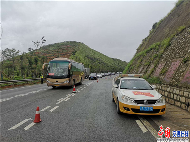 昆玉高速公路图片