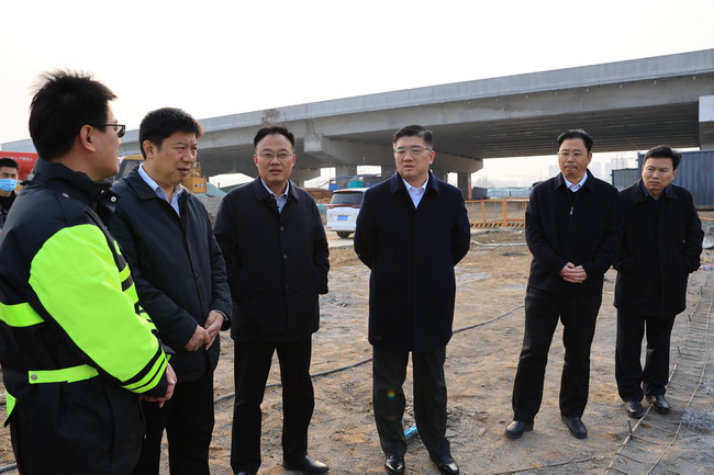 赵炜调研墨子湖隧道建设情况