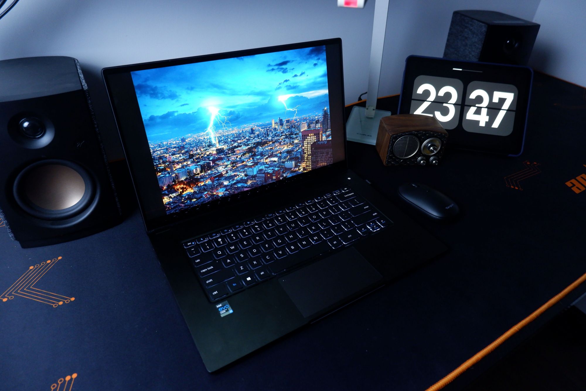 原厂笔记本标杆-intel nuc m15笔记本使用体验