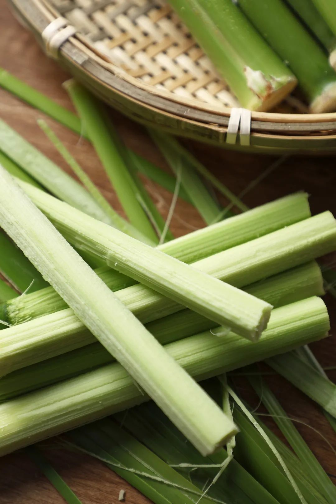 崇明特产甜芦粟新鲜上市,这口老上海人记忆里的甜爽,你尝过吗?