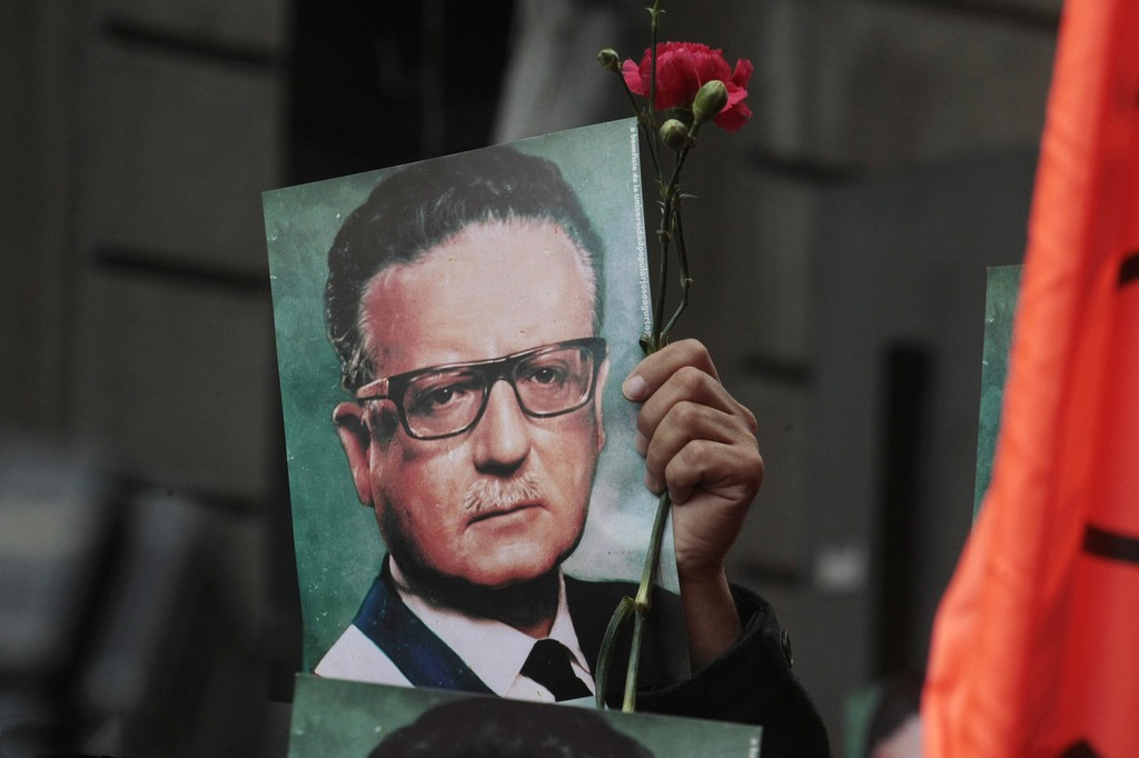 阿连德:最勇猛的"战士总统",单挑全国叛军,誓死不向美国低头