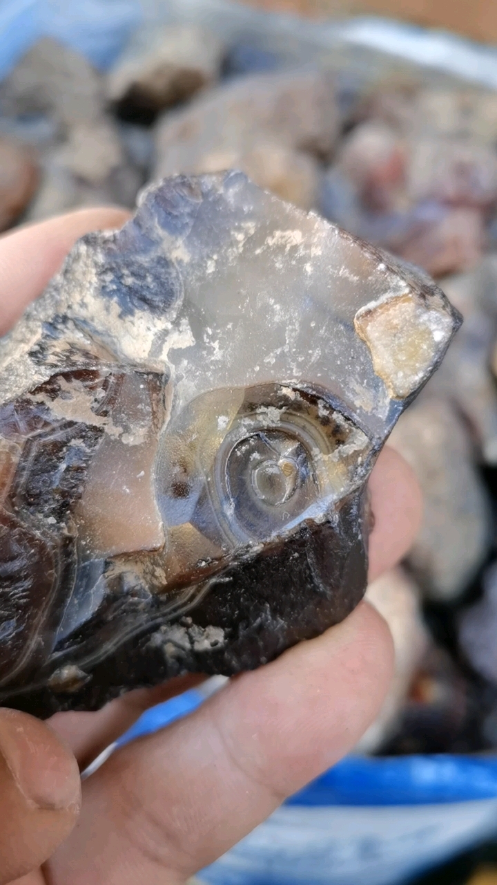 大自然的馈赠原石原色北红玛瑙