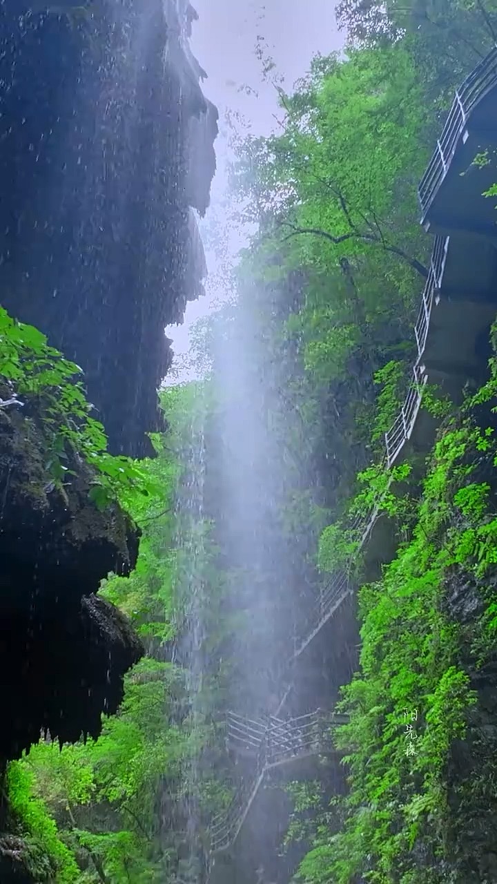 山水风景竖屏壁纸图片