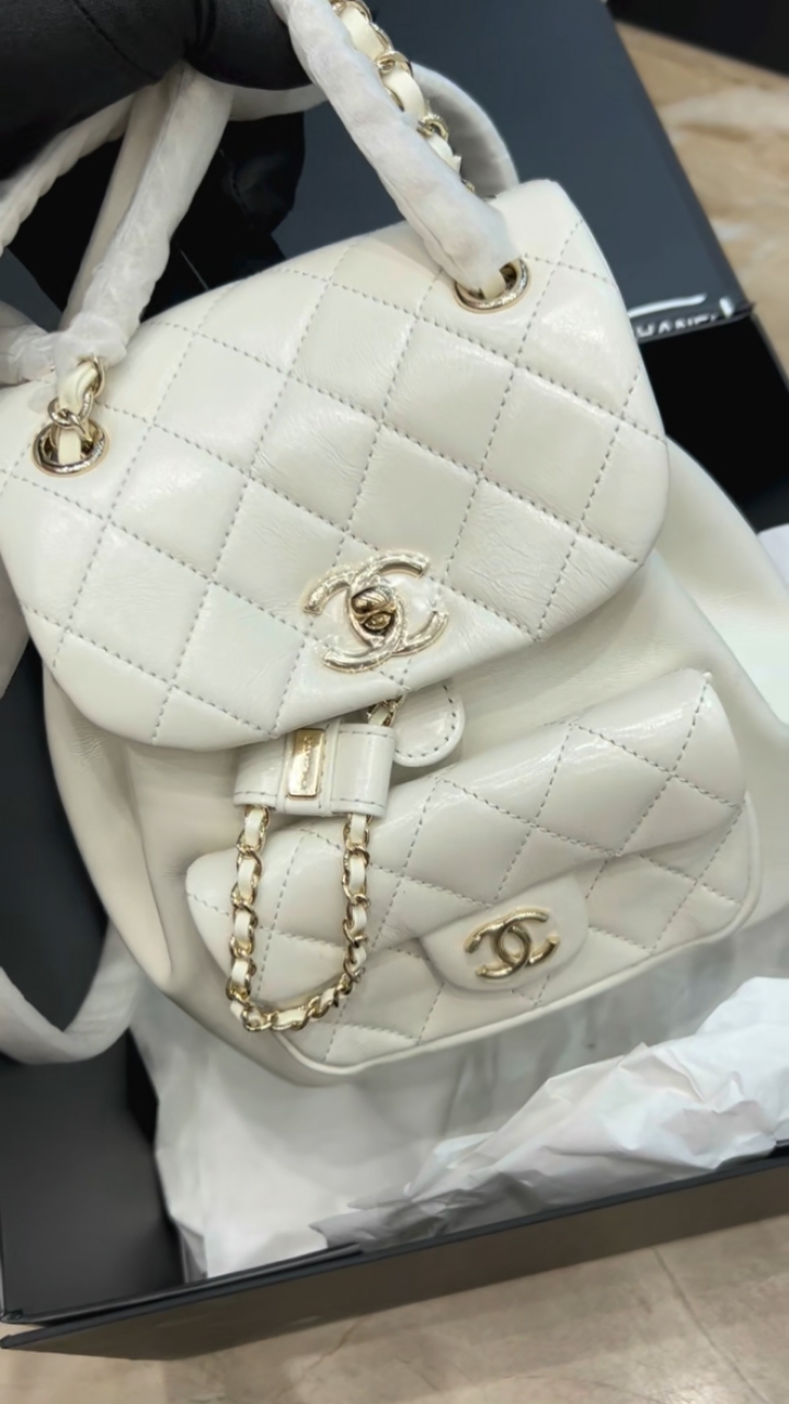 香奈儿白色双肩好看