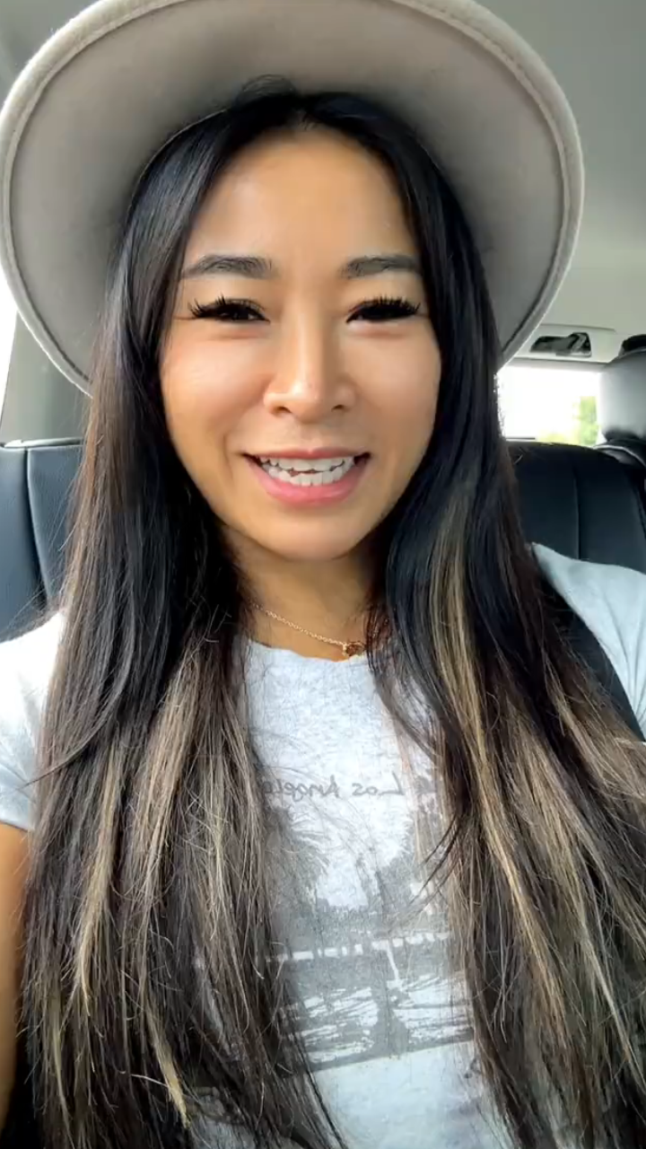 wwe中国女子选手李霞去拉斯维加斯观战ufc中国德比