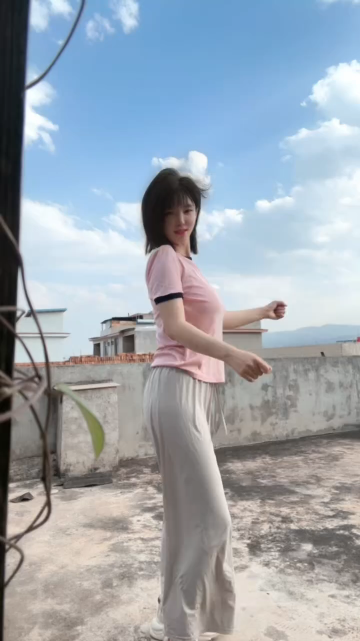 甜美女孩#穿搭#气质女神#舞蹈#肤白貌美#美丽俏佳人侬罡