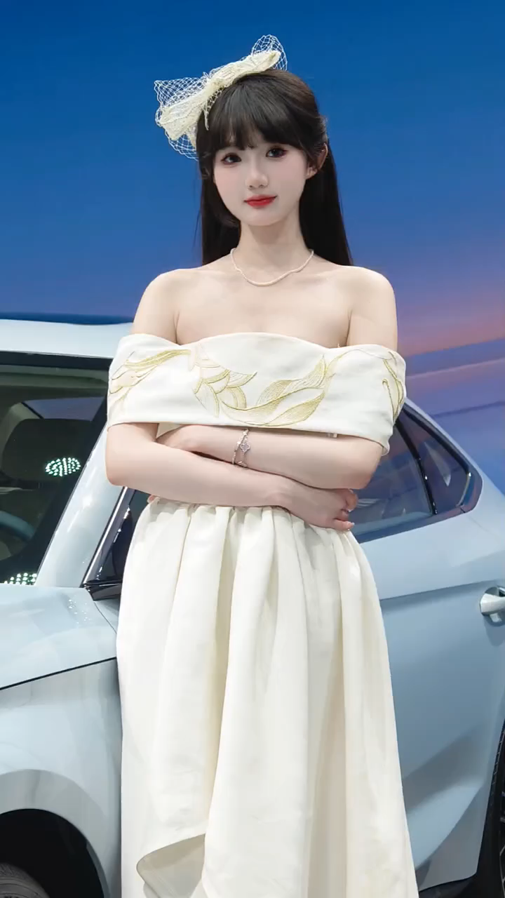 甜美女孩#穿搭#气质女神#舞蹈#肤白貌美#美丽俏佳人容醉