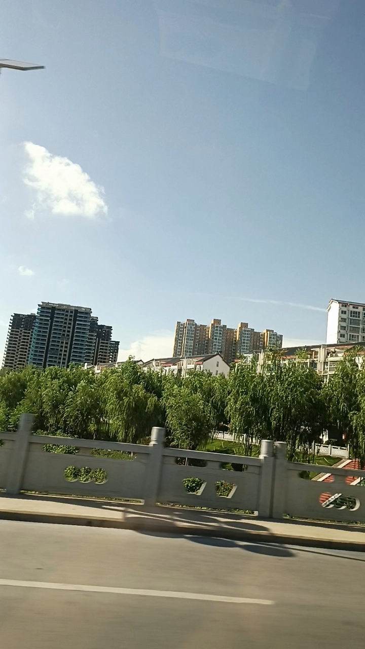 路边风景图片真实图片