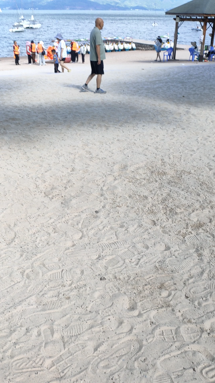 美丽的澄江沙滩一角