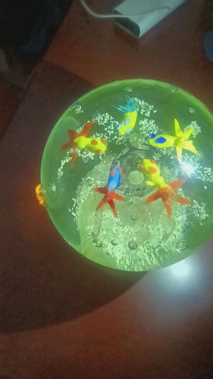 淄博市博山生产的80两琉璃花球