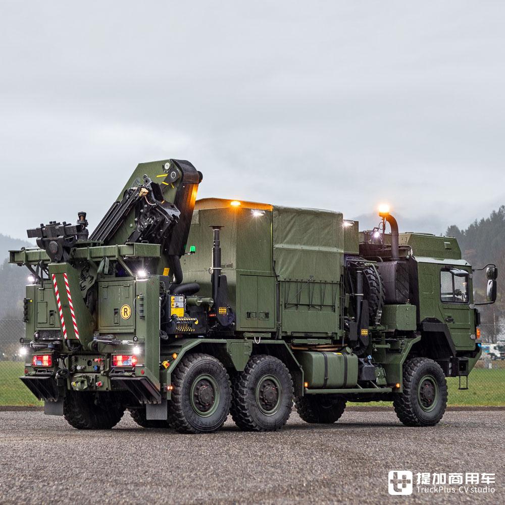 配随车吊的军用清障车,安普改装,实拍莱茵金属曼恩hx 42m军卡