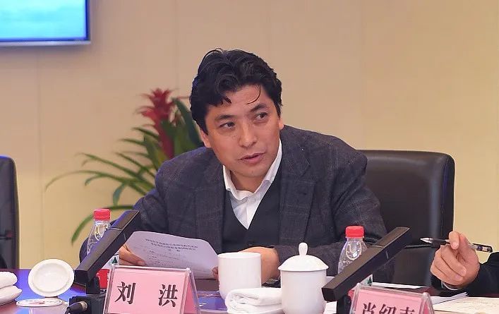 网红局长刘洪回应酒店结果!"谁砸了百姓的锅,我就砸他饭碗"