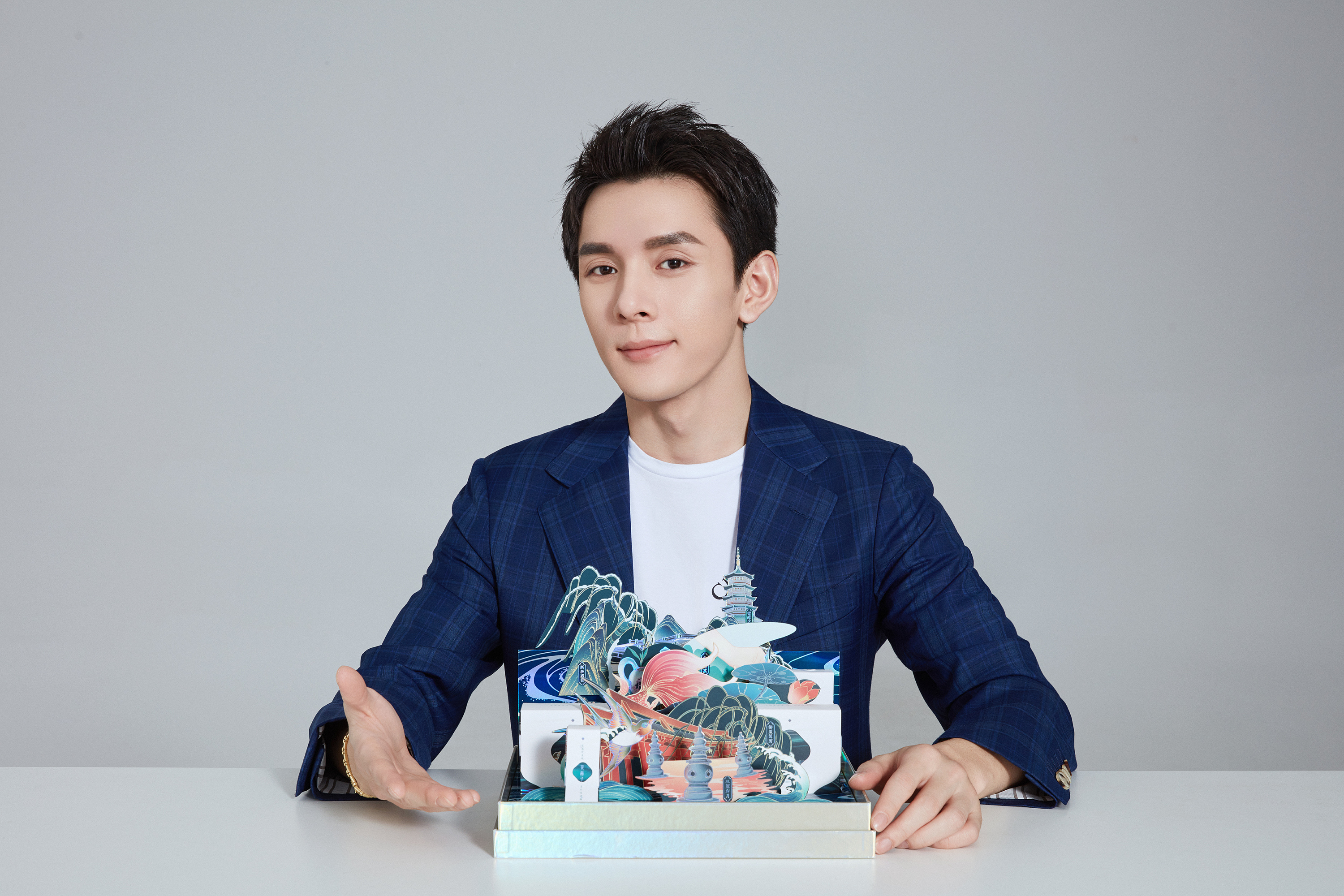 花西子创始人送1万份眉笔,这是真心回馈还是炒作?