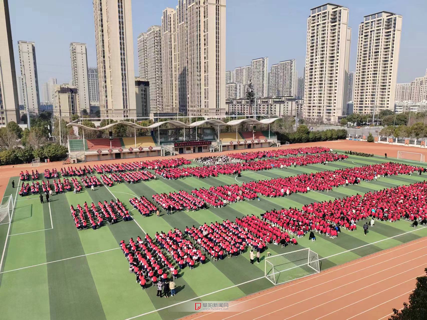 颍上第五中学开展法制课堂进校园