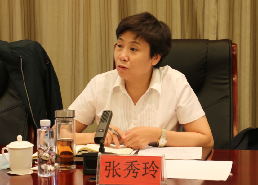 达拉特旗华羊部落百万只肉羊扩繁育肥牧光互补项目举行专家论证会