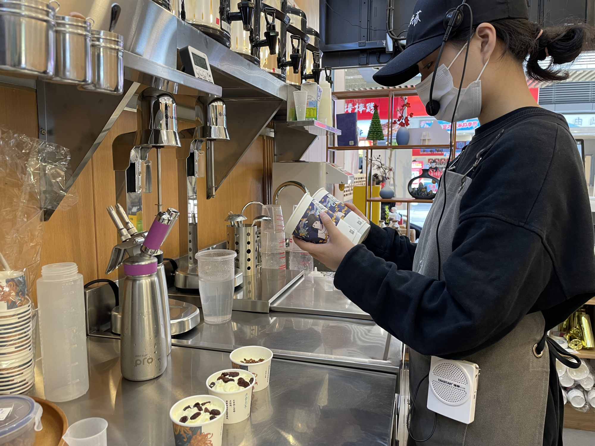 被看见的新职业之——"调饮师" 奶茶小妹?no,她的职业叫调饮师