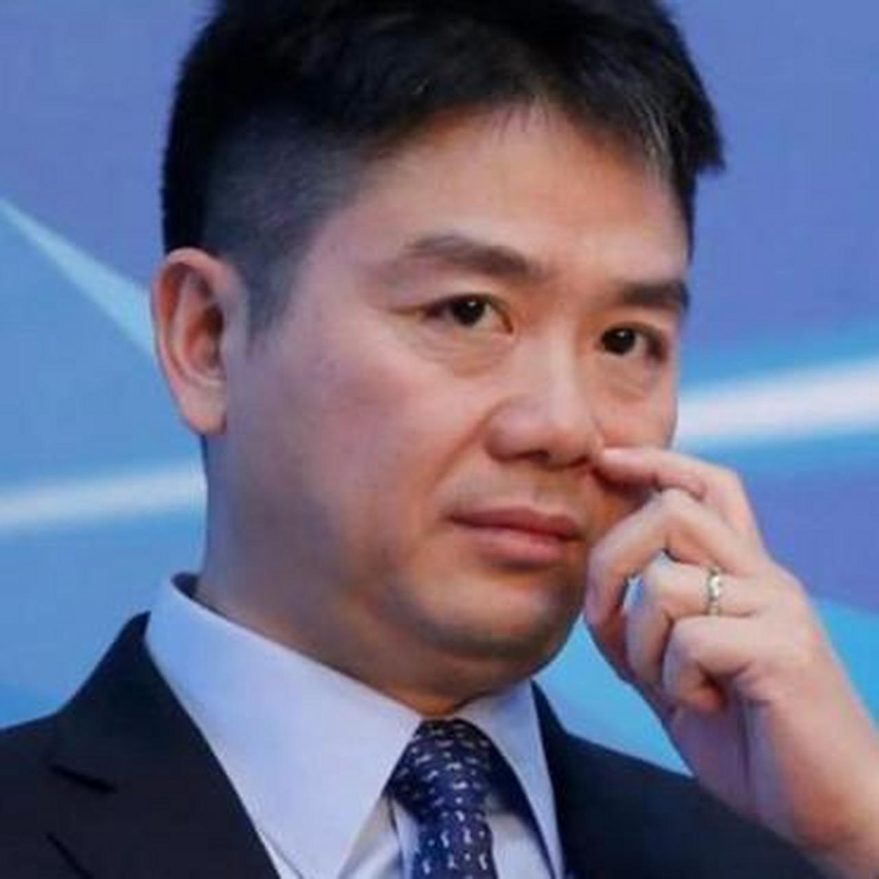 年薪千万的京东副总裁杜爽,在酒桌上当着央视节目组和高管的面,曝出