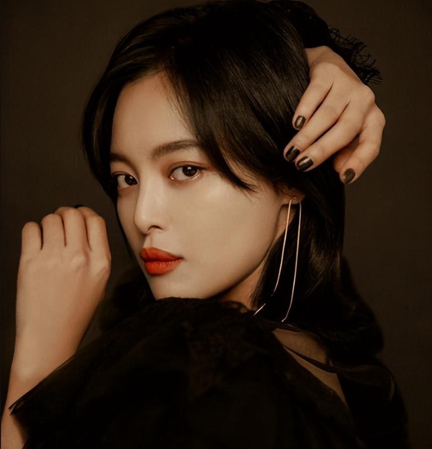 近几年这6位女星的走红,也让我们改变了对"大嘴厚唇难出美女"的认知.