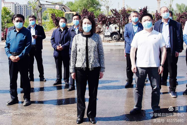 牛晨霞带队督导13城市更新品质提升"五一"交账项目