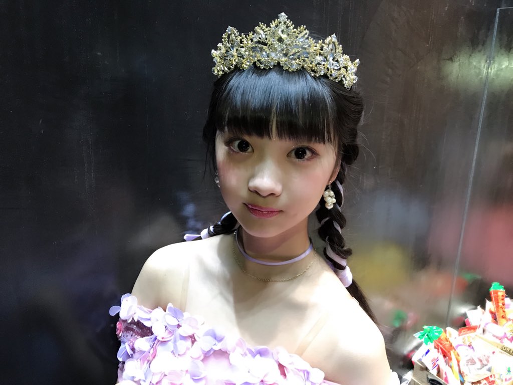 山下彩耶是超天然的,和ngt48荻野由佳很像?