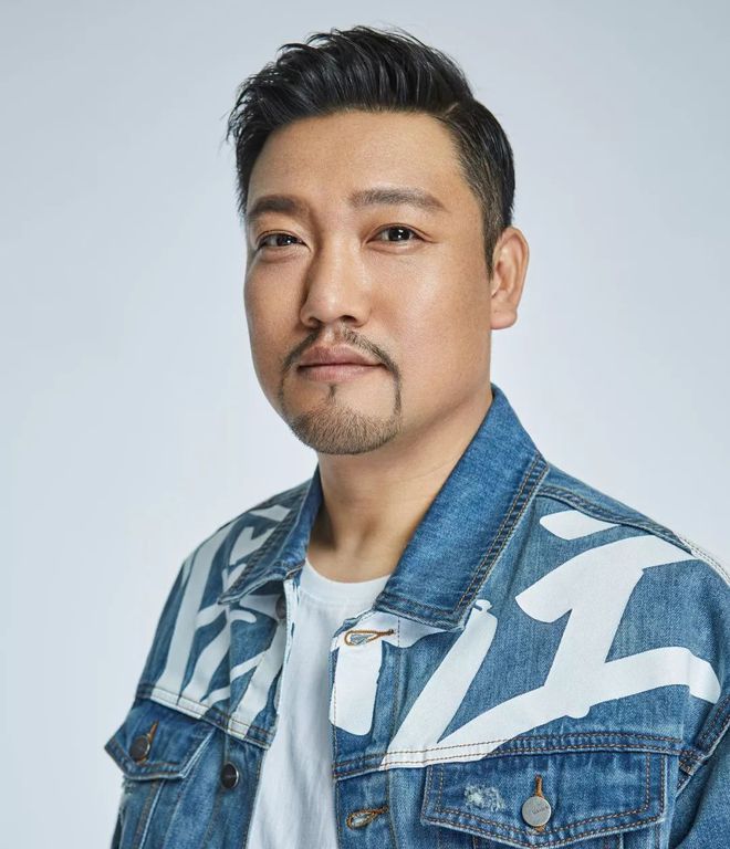 《狂飙》贾冰饰演黑社会老大,是电视剧一大败笔,看见他就想出戏