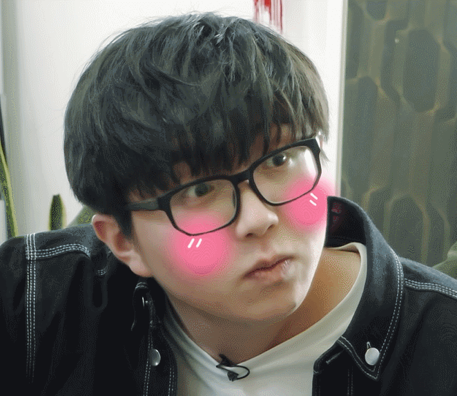 毛不易独特做饭风格引发热议,疙瘩汤从主食变"菜"展现生活幽默